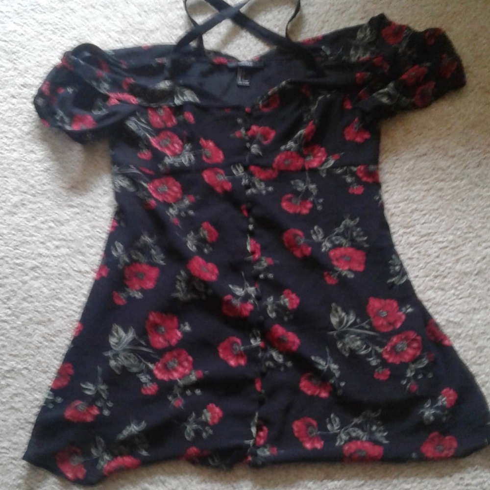 SOLD!!! F21 Black Floral Criss Cross Back Dress